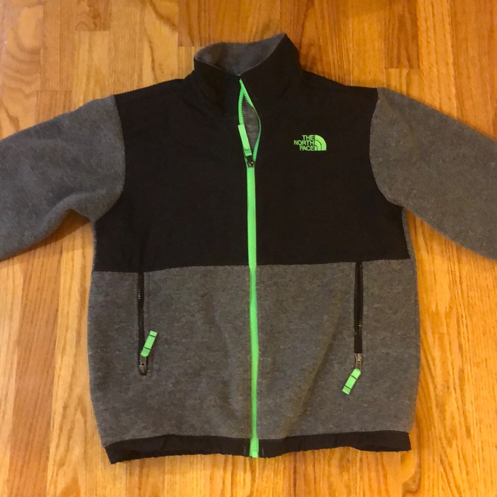 BOYS 14-16 North-face Denali jacket